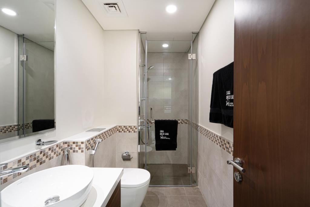 Brand New 1Br- Business Bay - Burj Khalifa View Apartment Dubai Luaran gambar