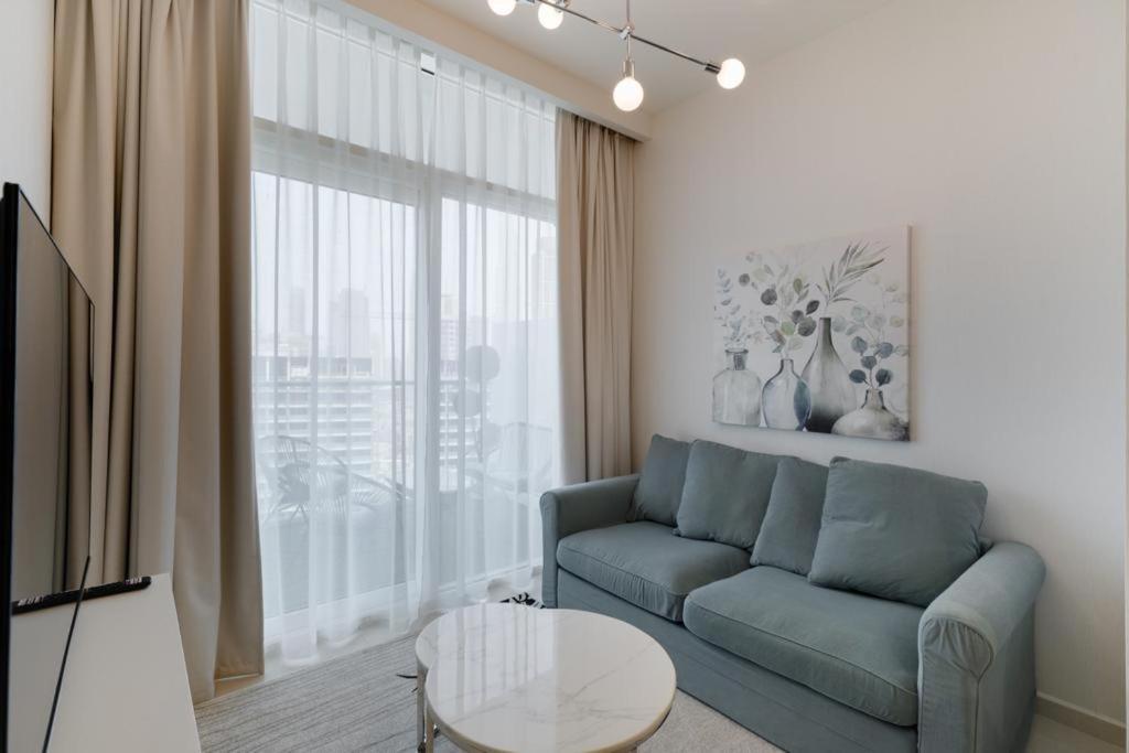 Brand New 1Br- Business Bay - Burj Khalifa View Apartment Dubai Luaran gambar